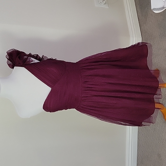 NEW Hailey Logan Off the Shoulder Party Dress - Picture 1 of 11